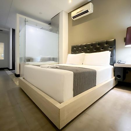 Hotel 47 Medellin Center מראה חיצוני תמונה