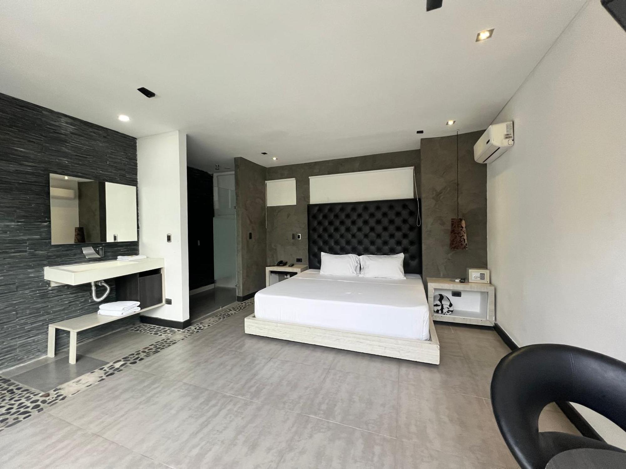 Hotel 47 Medellin Center מראה חיצוני תמונה