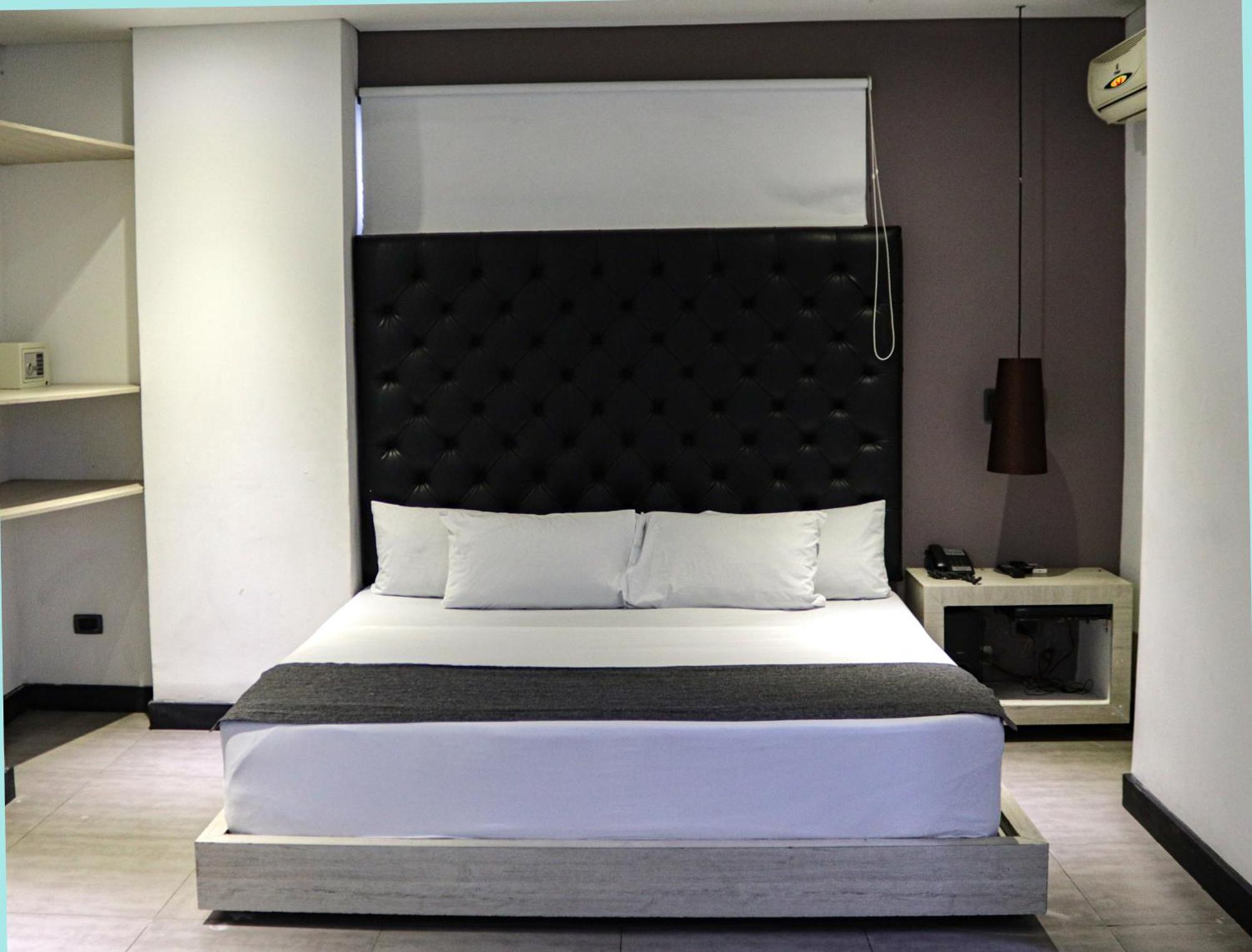 Hotel 47 Medellin Center מראה חיצוני תמונה