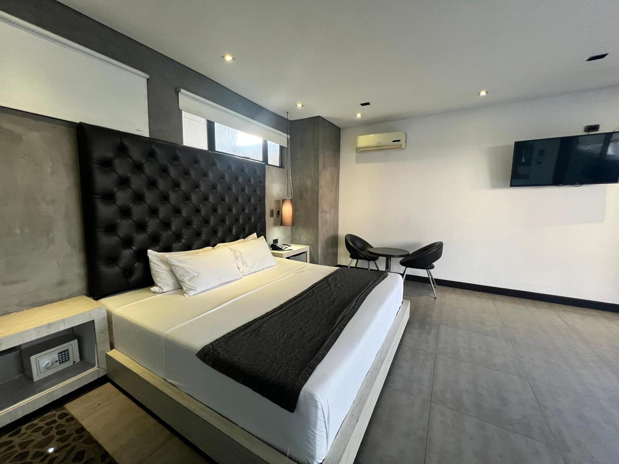 Hotel 47 Medellin Center מראה חיצוני תמונה
