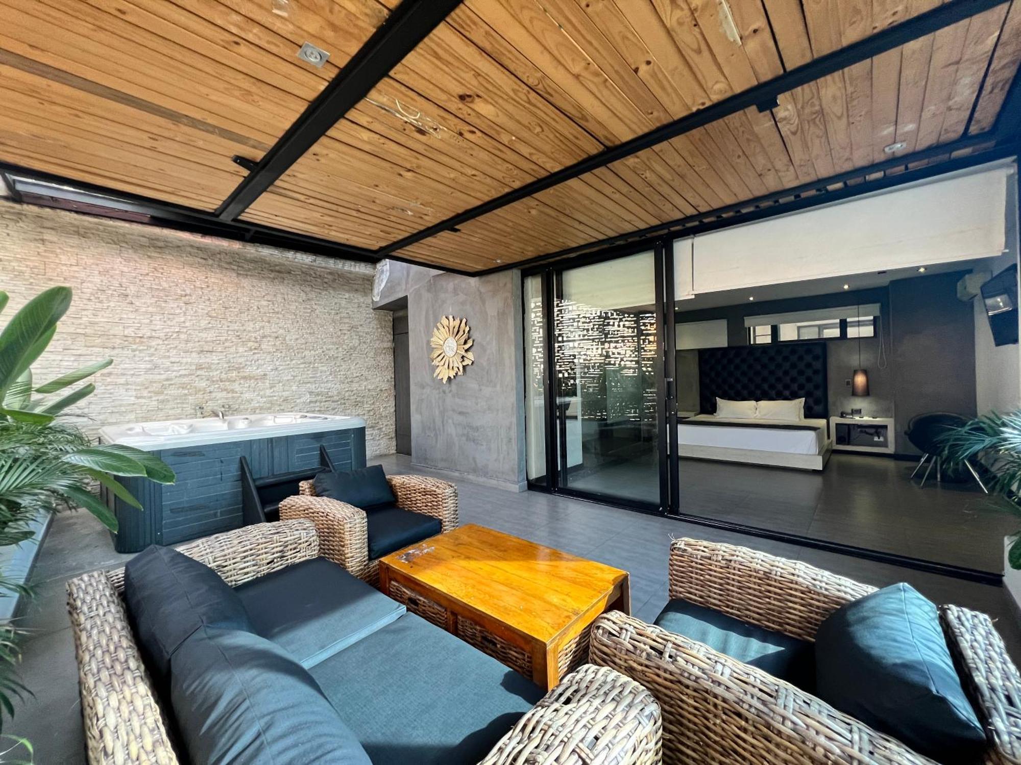 Hotel 47 Medellin Center מראה חיצוני תמונה