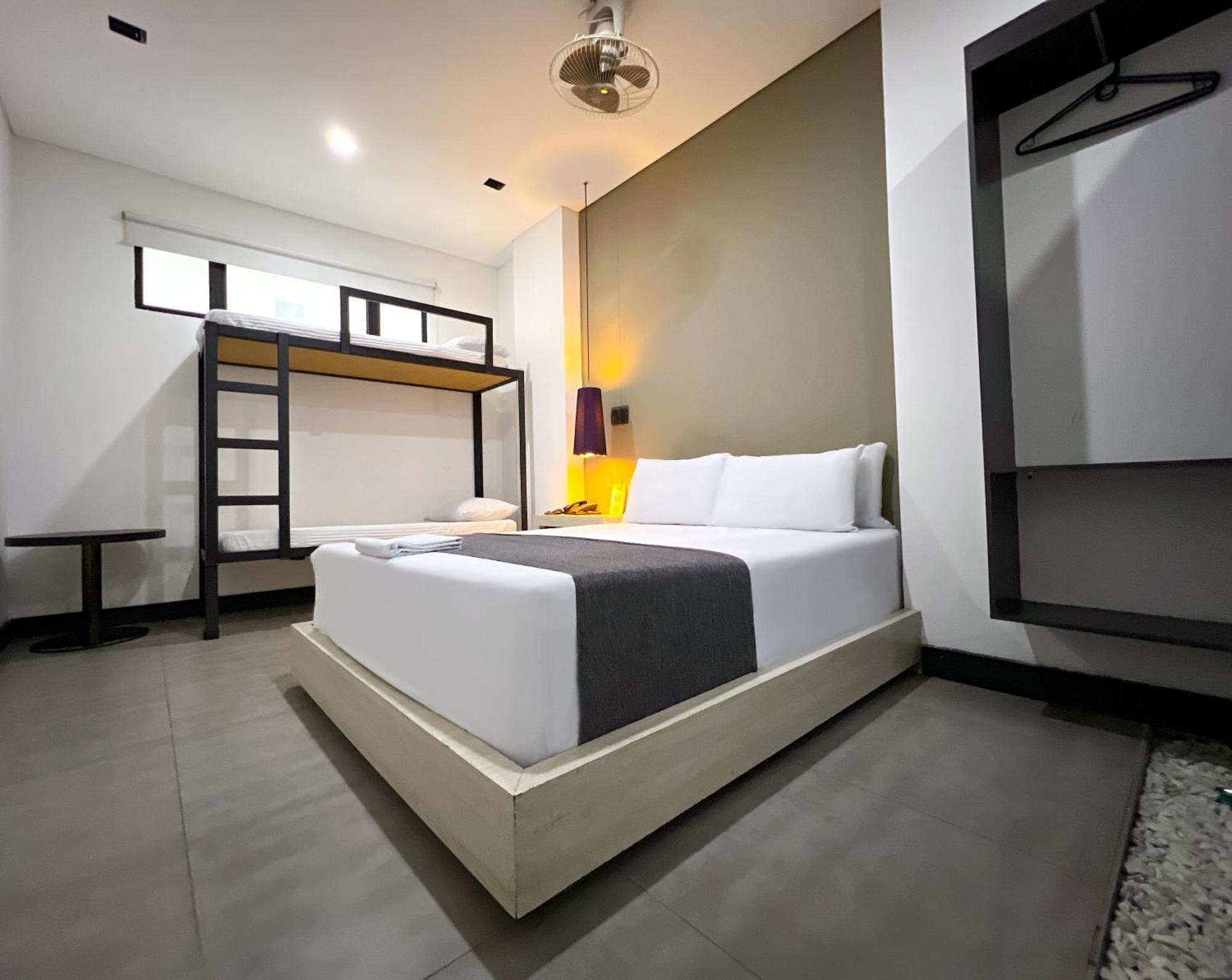 Hotel 47 Medellin Center מראה חיצוני תמונה