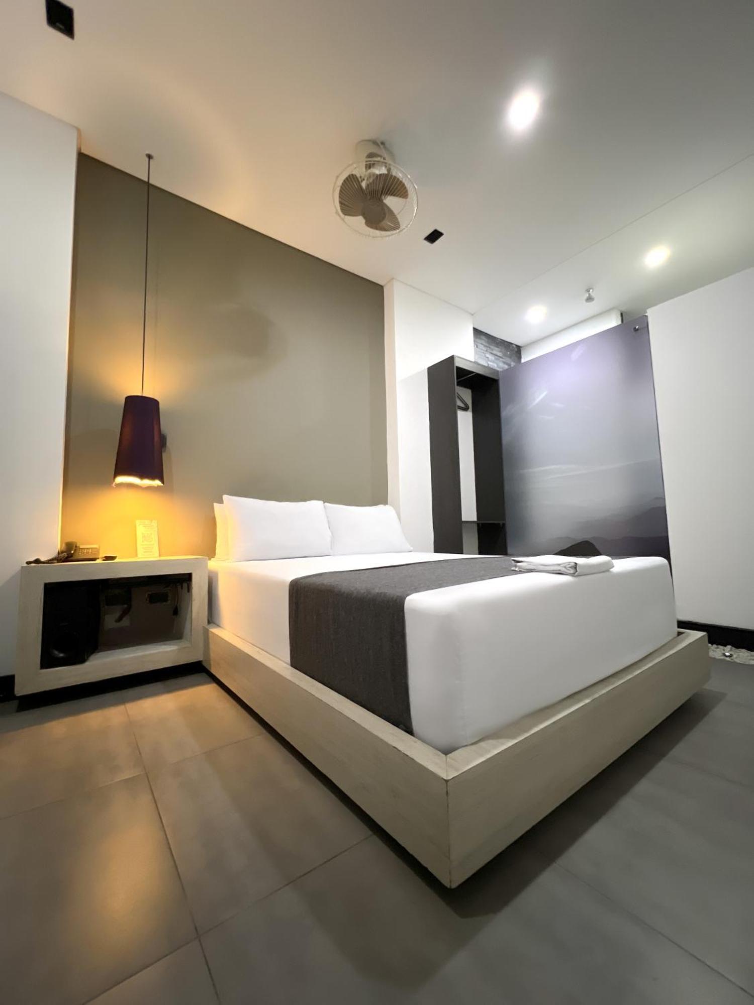 Hotel 47 Medellin Center מראה חיצוני תמונה
