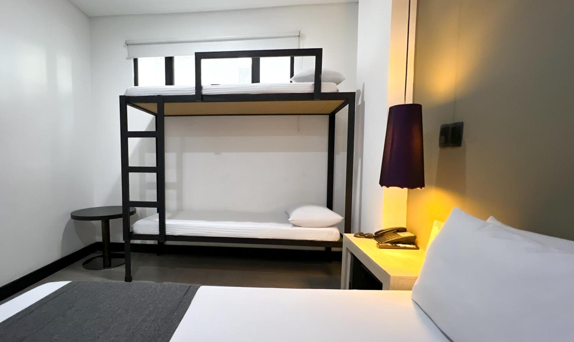 Hotel 47 Medellin Center מראה חיצוני תמונה