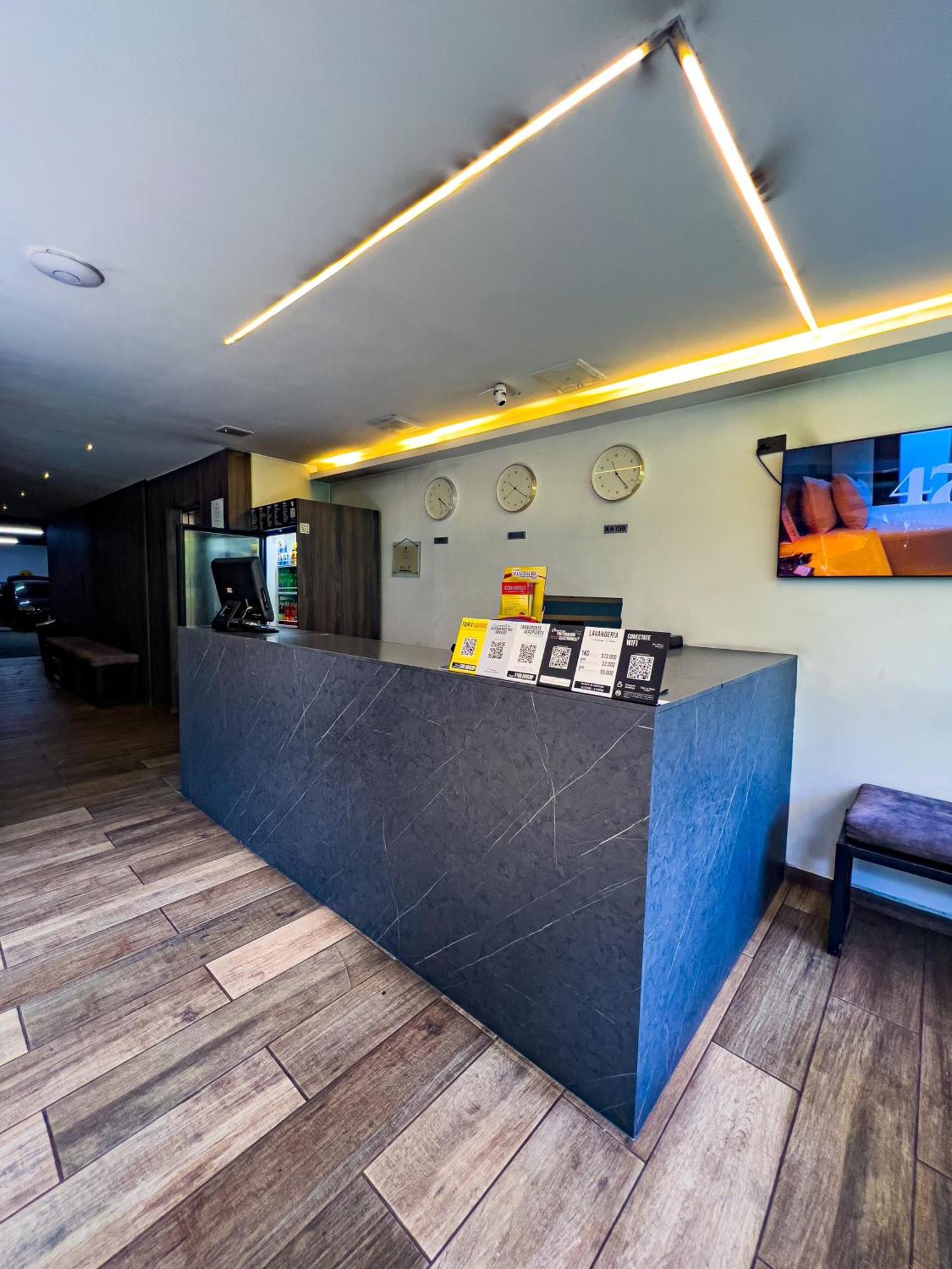 Hotel 47 Medellin Center מראה חיצוני תמונה