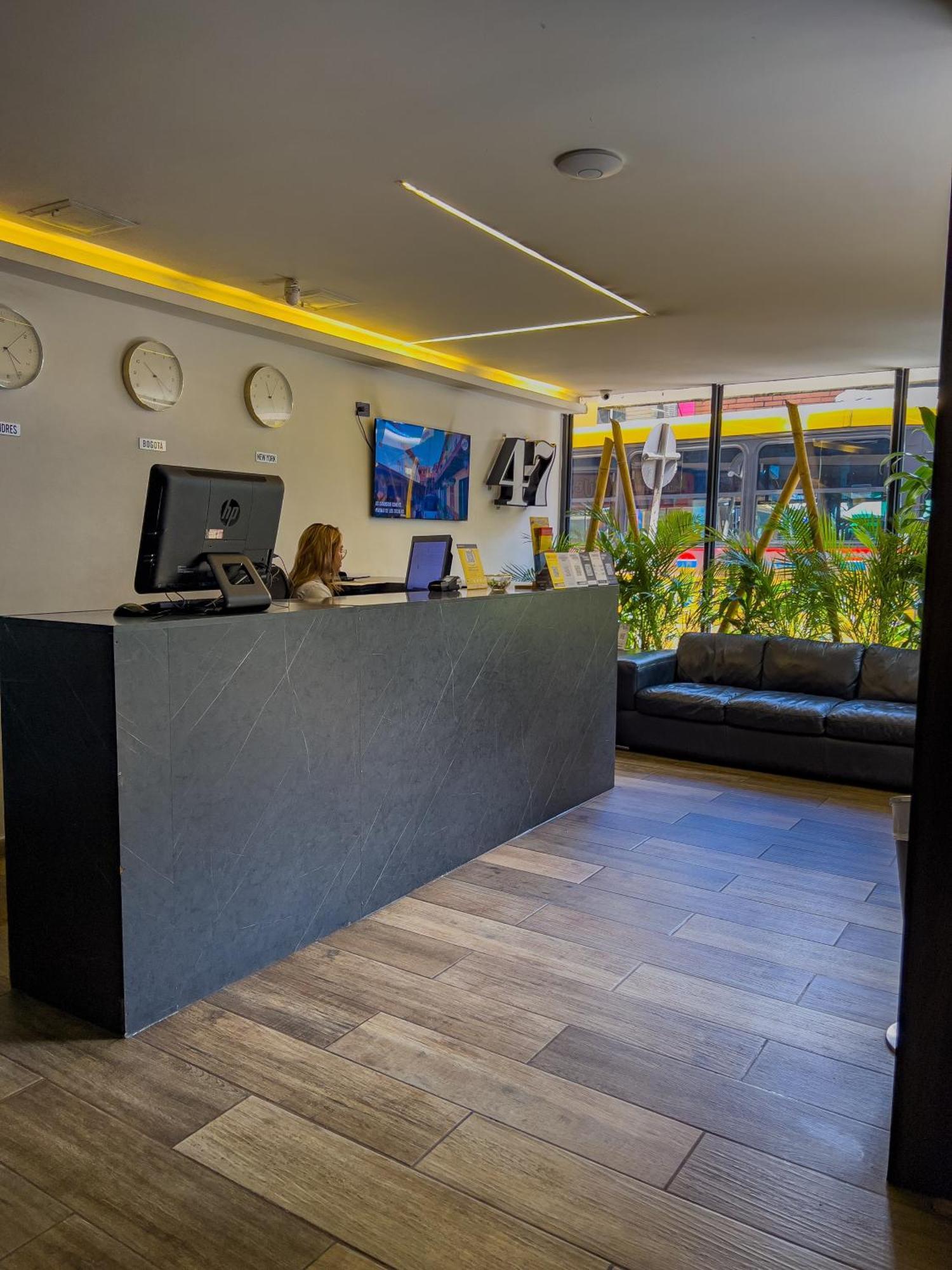 Hotel 47 Medellin Center מראה חיצוני תמונה